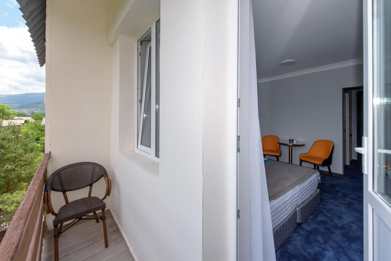 Kirovakan Hotel Vanadzor Exterior foto