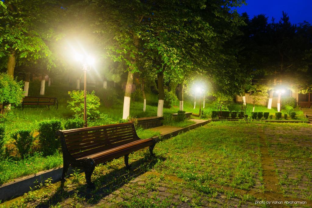 Kirovakan Hotel Vanadzor Exterior foto