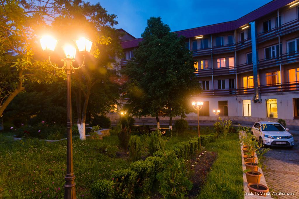 Kirovakan Hotel Vanadzor Exterior foto